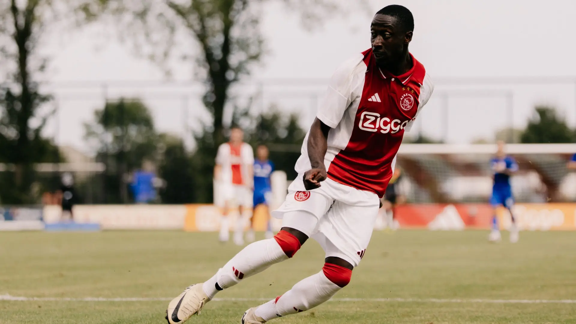 mbarat ajaks wawlmbyakws hdth ryady barz fy dwry alabtal