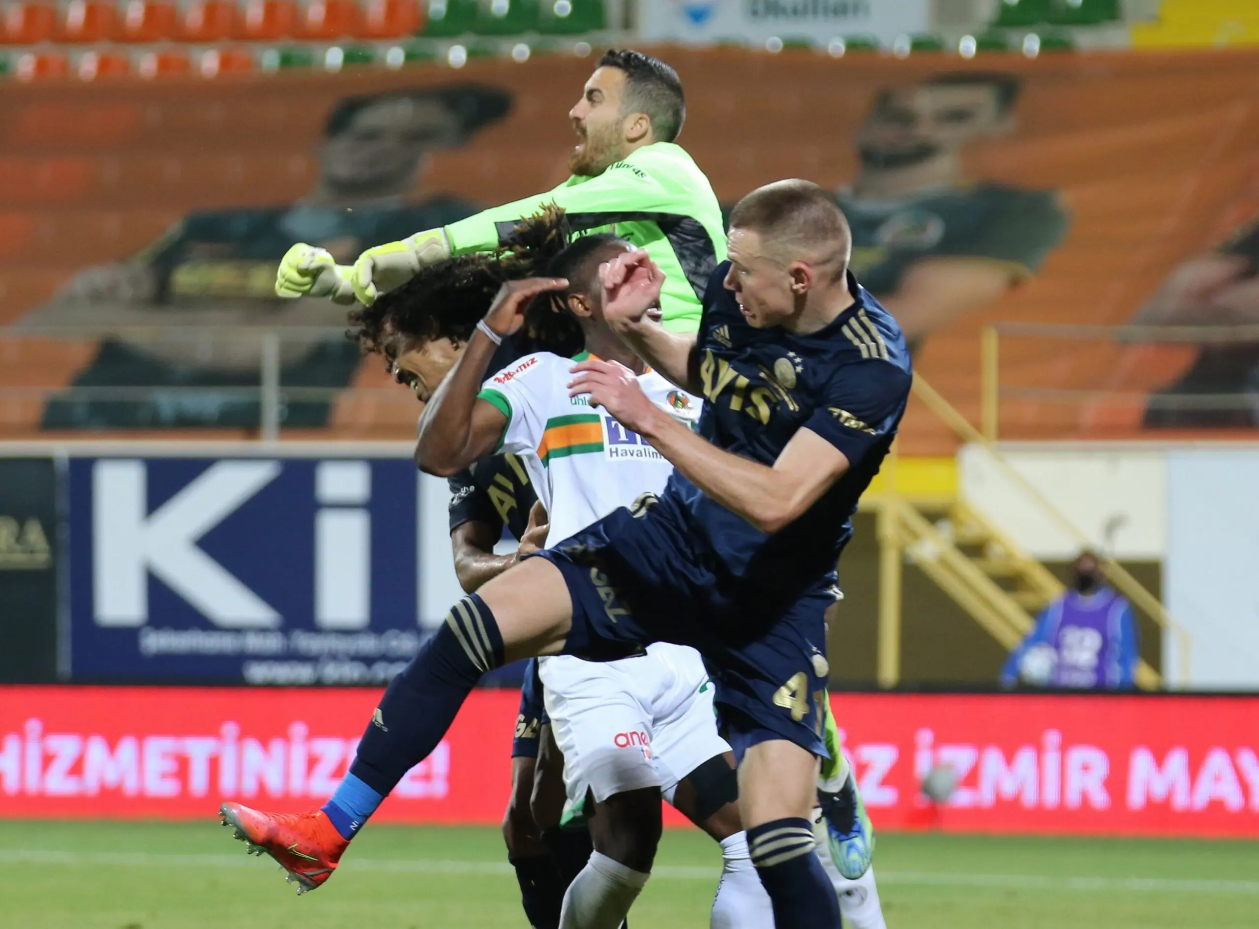 alanya sbwr ystdyf fnrbkhsht fy mwajht mthyrt