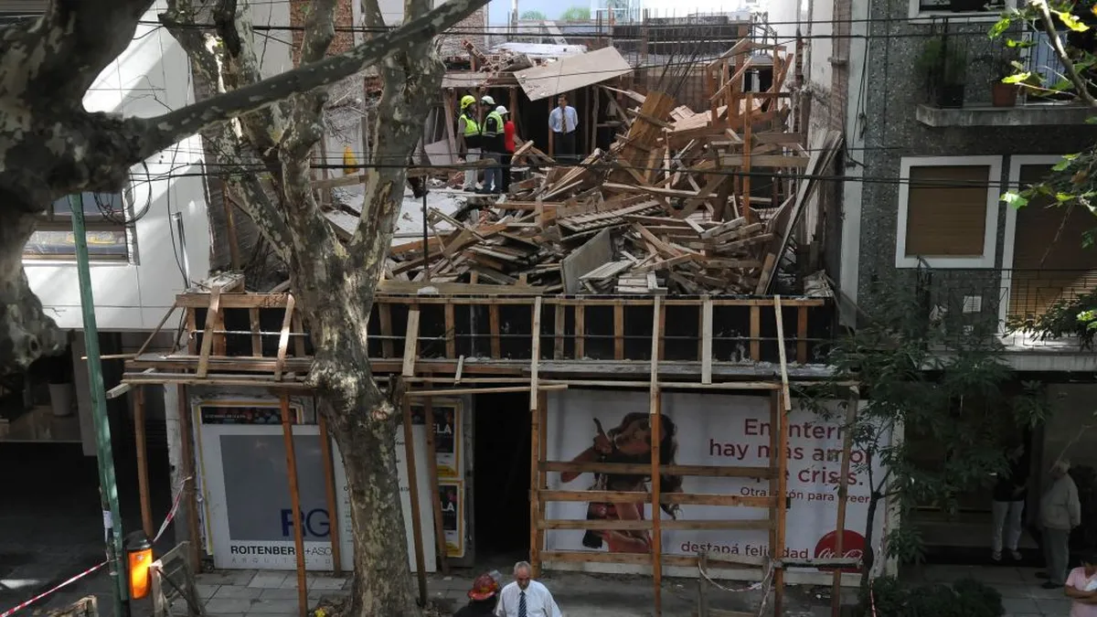 تفاصيل انهيار المركز الطبي في باليرمو