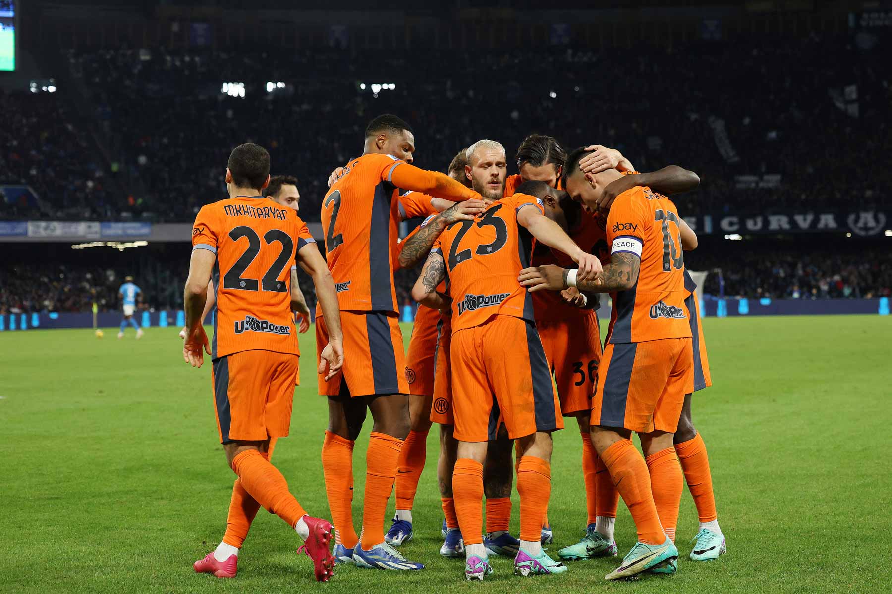 ما هو الانتر-بيز وما أهميته في عالم الأعمال؟