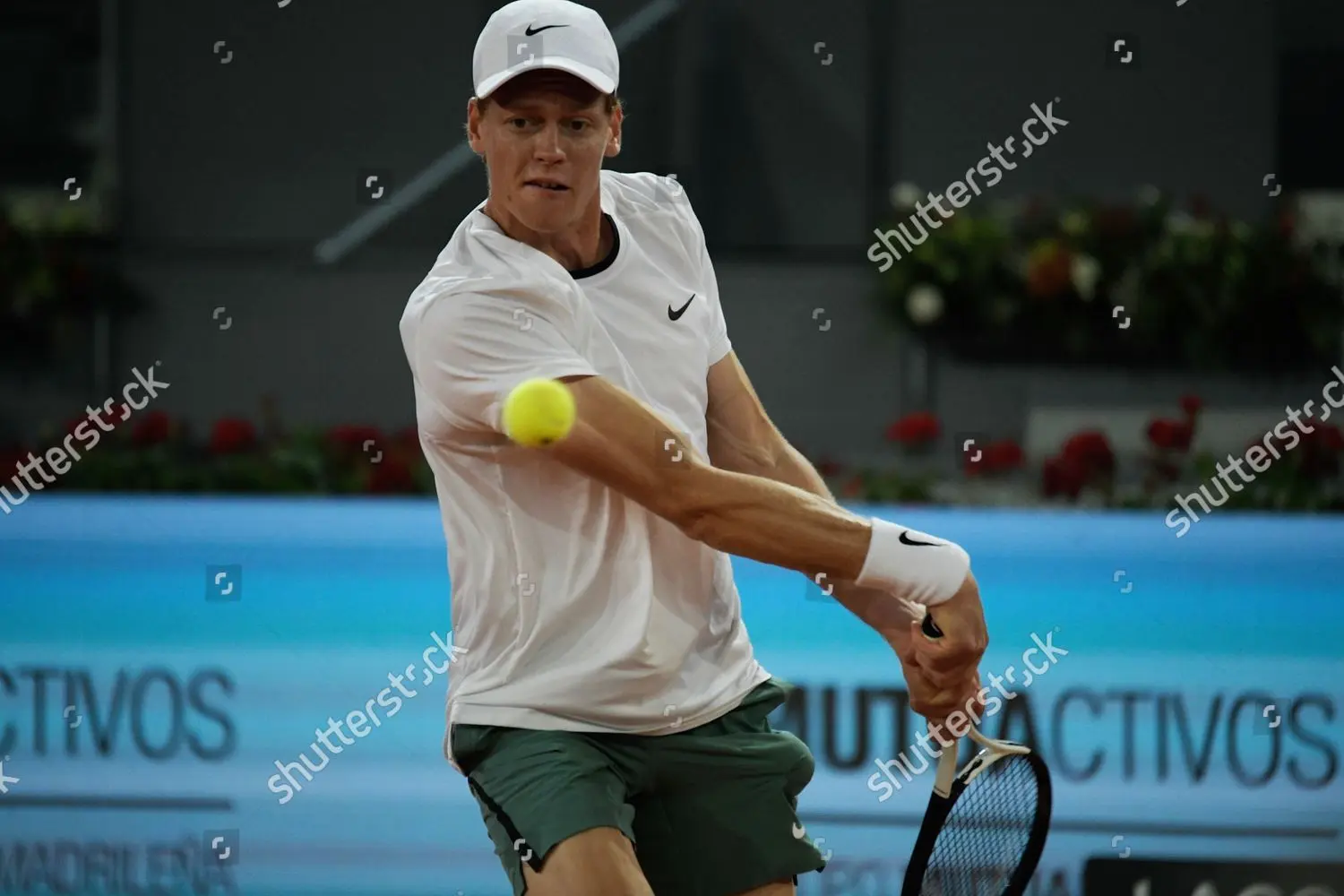 jannik sinner alaml aljdyd fy ʿalm altns