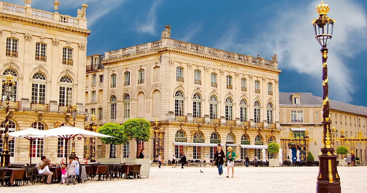 أحداث مباراة ميتز ضد ليون في الدوري الفرنسي