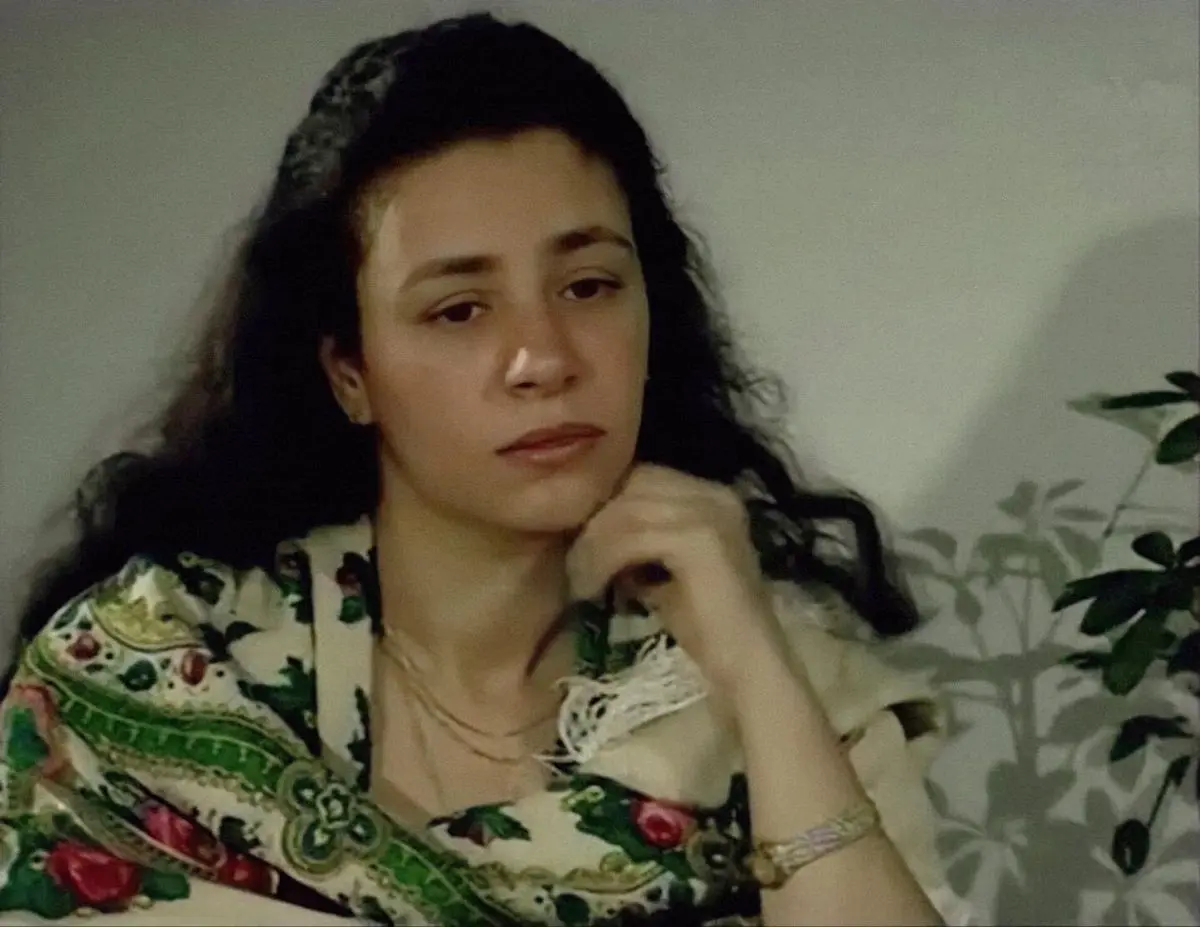 ʿblt kaml njmt alshasht alʿrbyt wtathyrha alfny