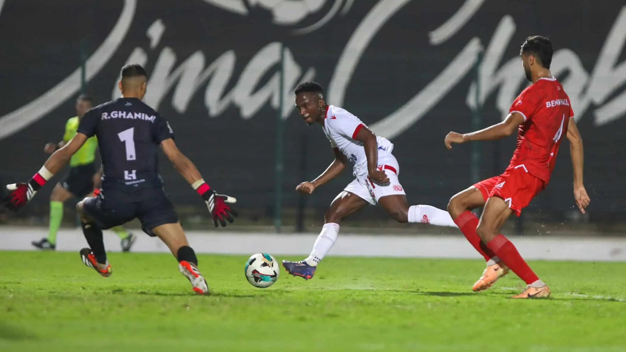 botola pro aldwry almghrby almmtaz wnjwmh