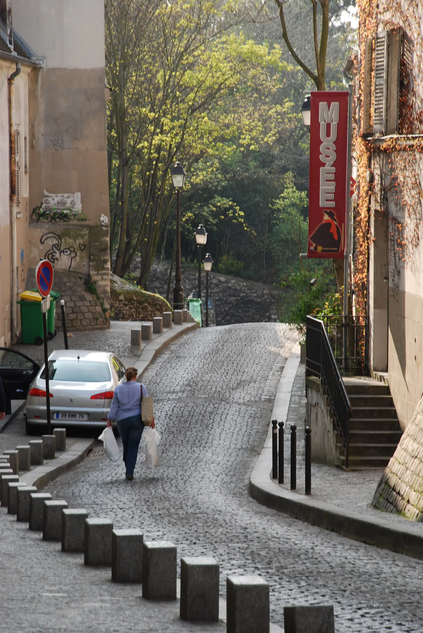 barys mdynt alanwar wjdhwr althqaft alawrwbyt