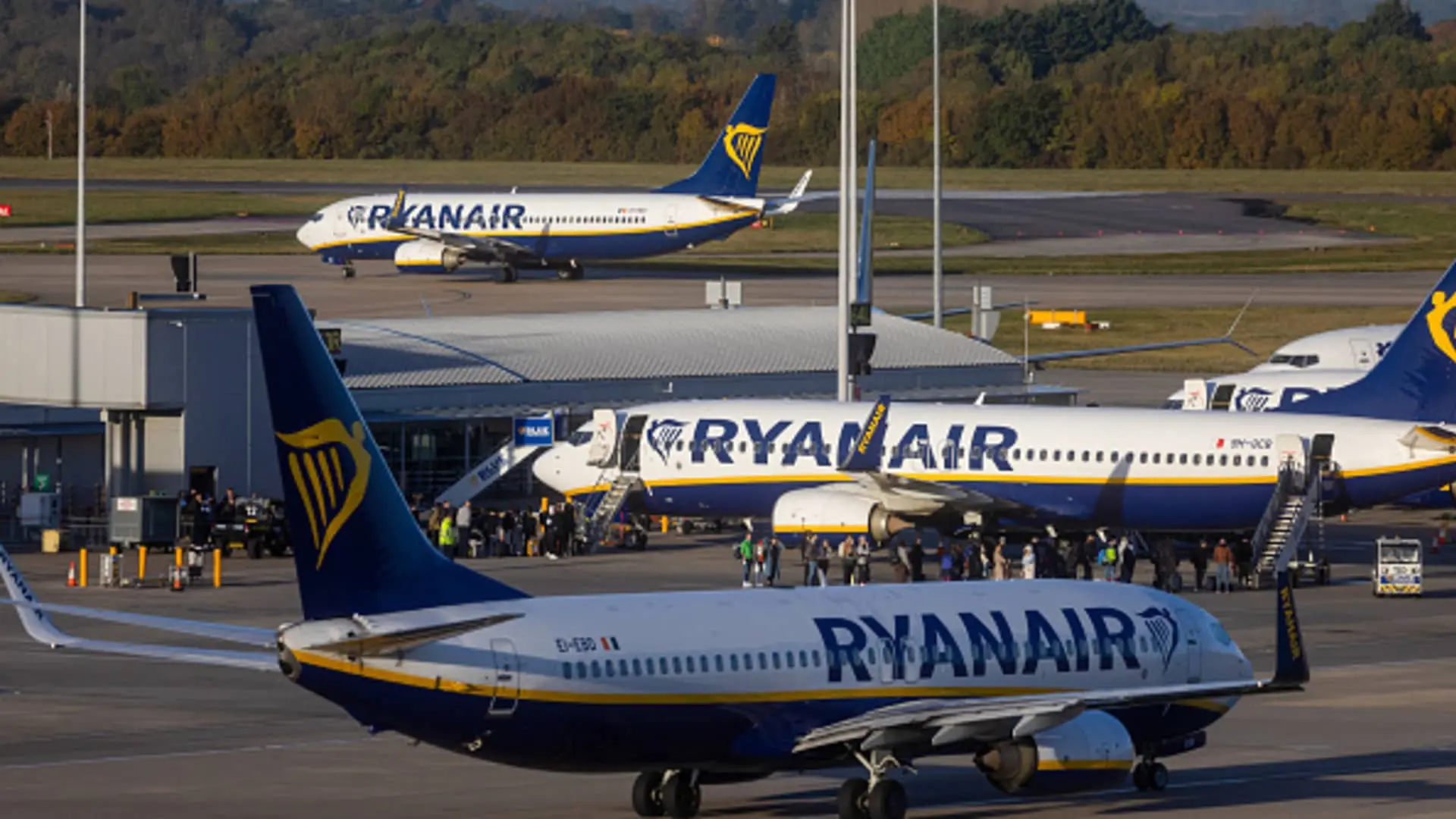 ryanair alraydt fy mjal altyran almnkhfd altklft