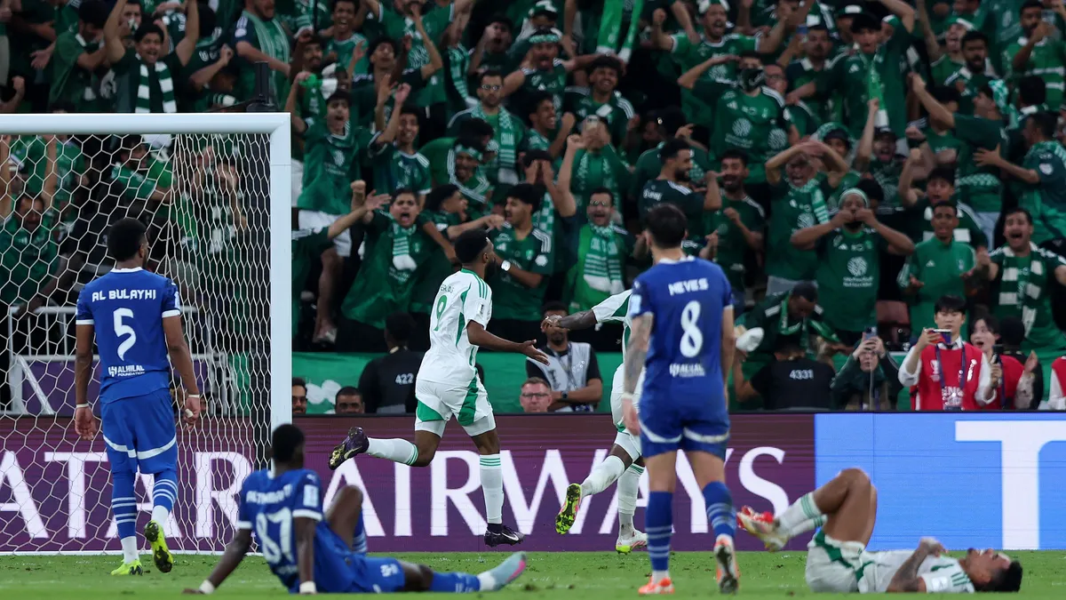 الأهلي ضد الهلال: نصف نهائي كأس الملك السعودي