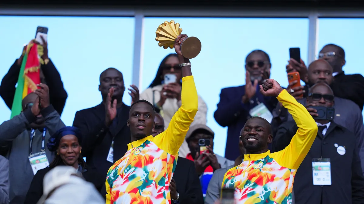 السنغال ضد بيرو: مباراة رمزية في باريس