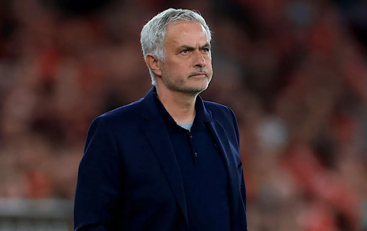 fynysyws jwnywr ʿwdt mwrynyw aly ryal mdryd qd tkwn qrybt