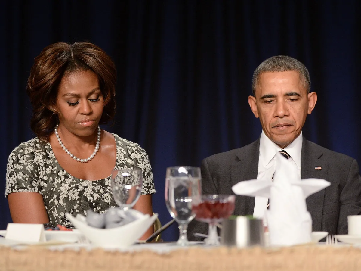barak awbama ykshf ʿn tathyr aldghwt alsyasyt ʿly hyath alshkhsyt